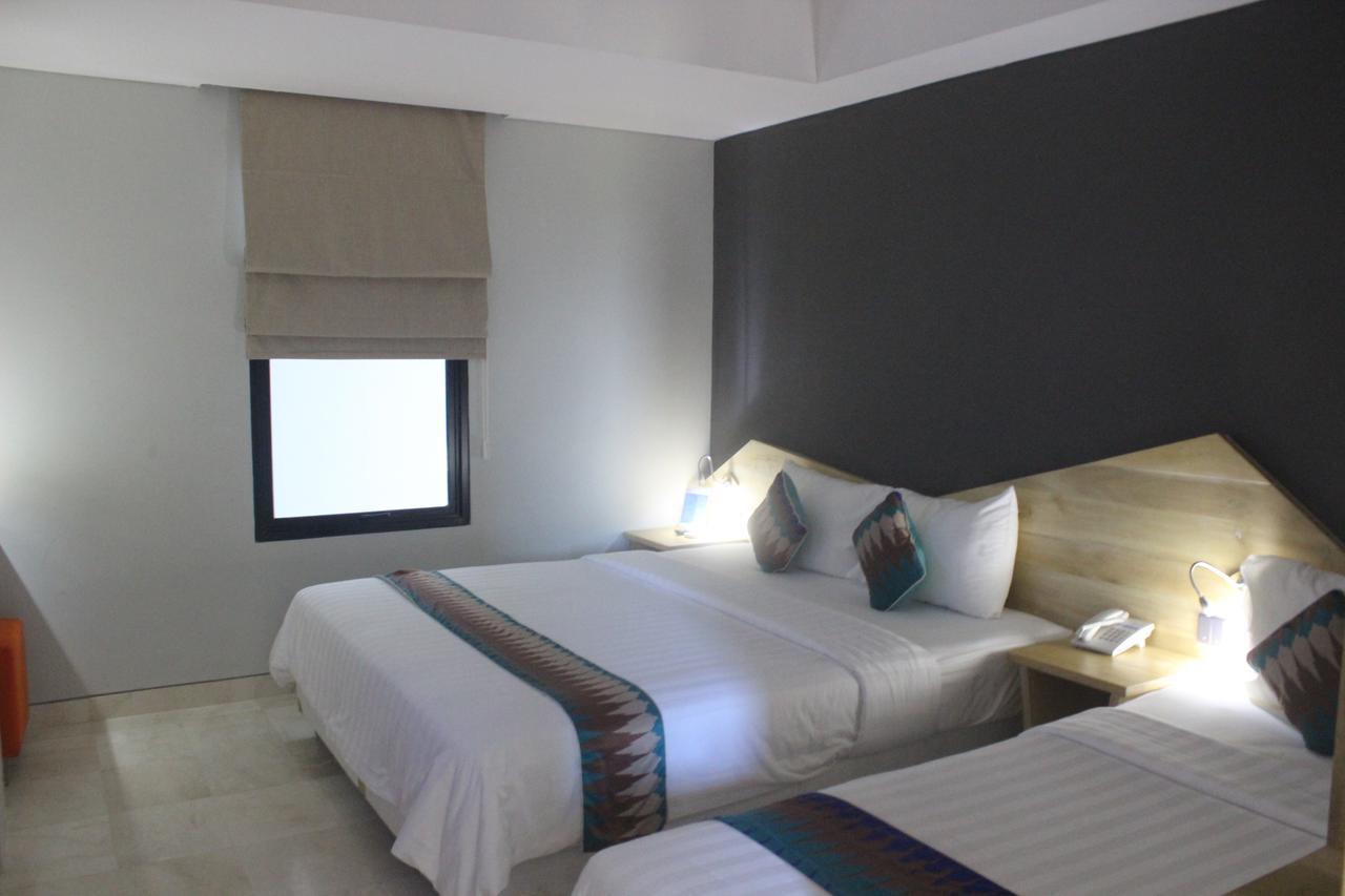 D'Max Hotel & Convention Lombok Praya Extérieur photo