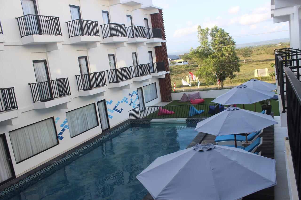 D'Max Hotel & Convention Lombok Praya Extérieur photo