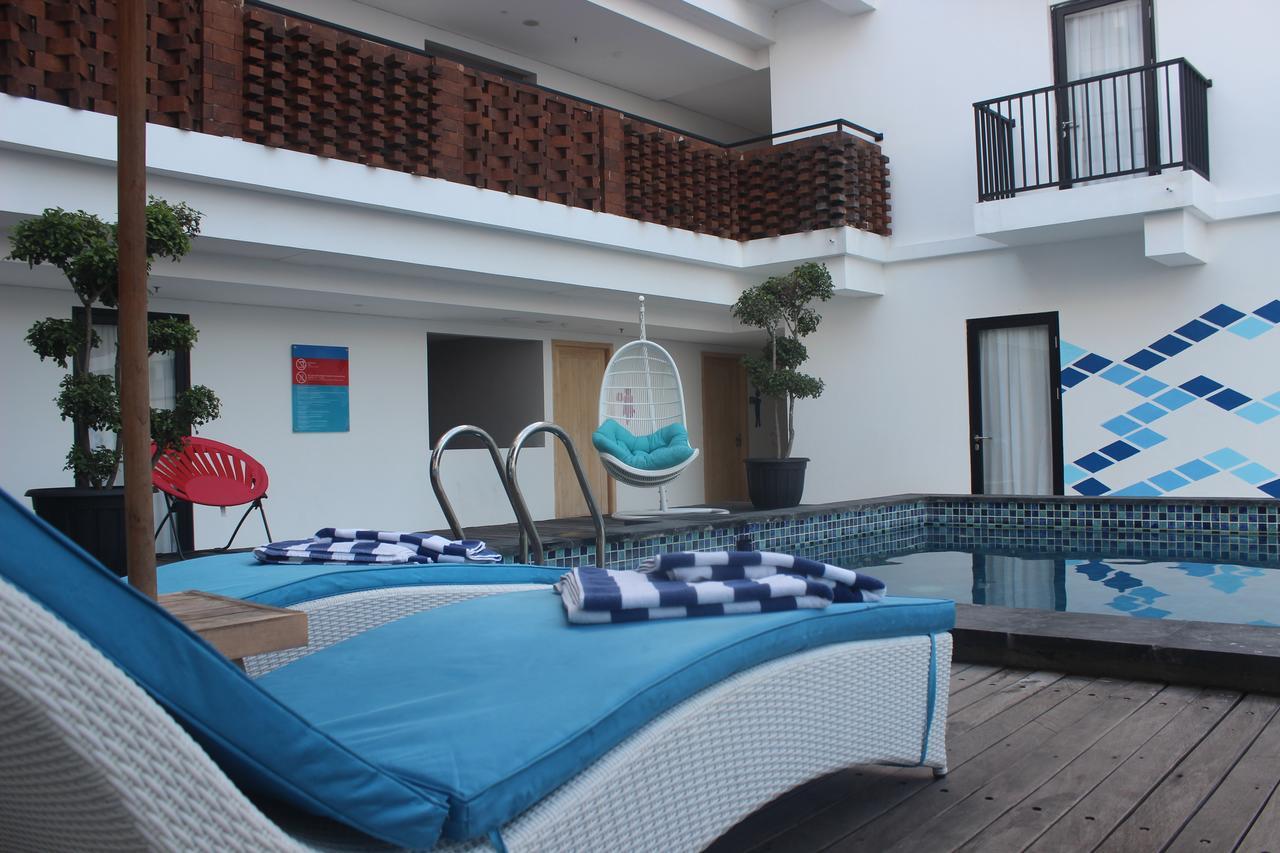D'Max Hotel & Convention Lombok Praya Extérieur photo