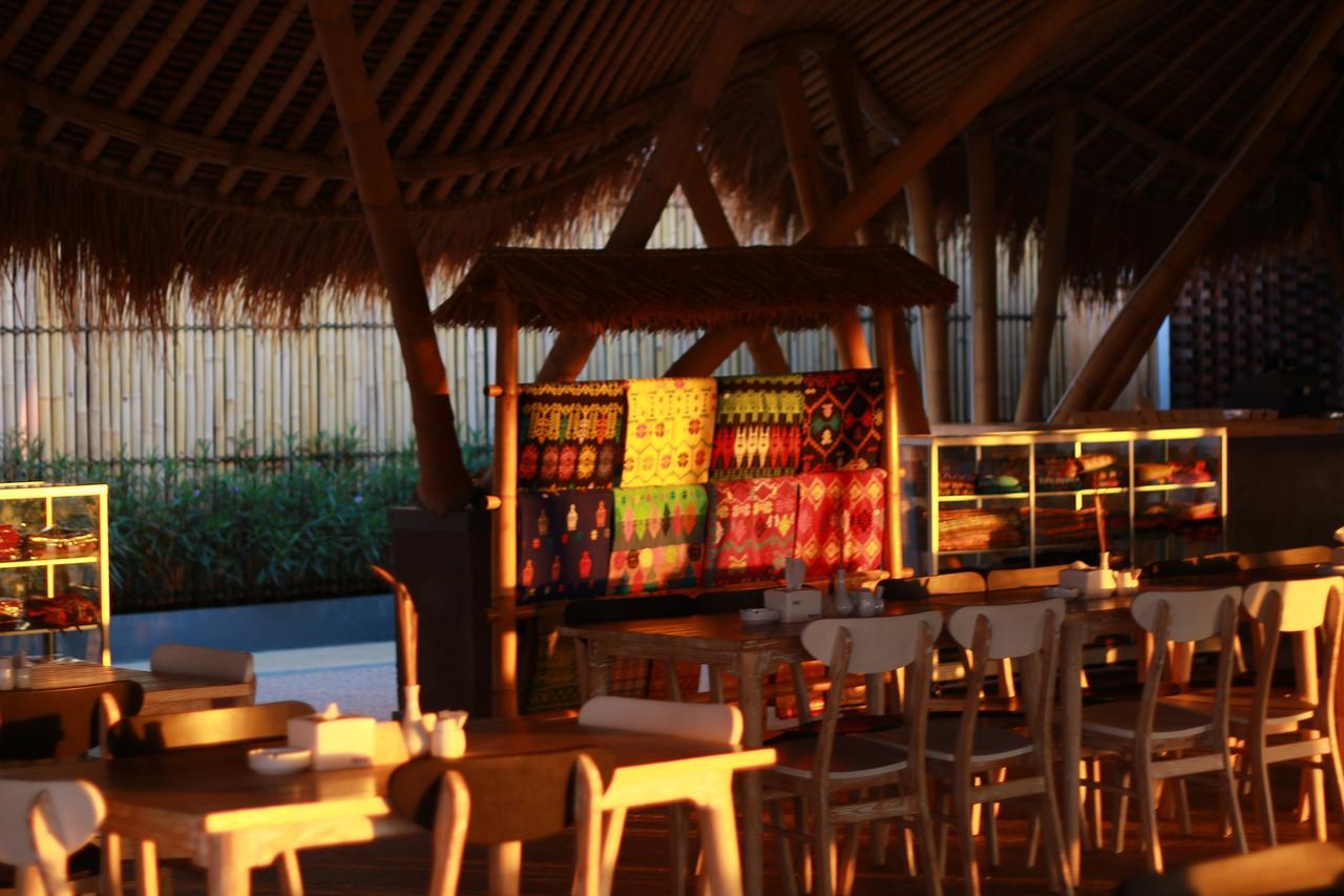 D'Max Hotel & Convention Lombok Praya Extérieur photo